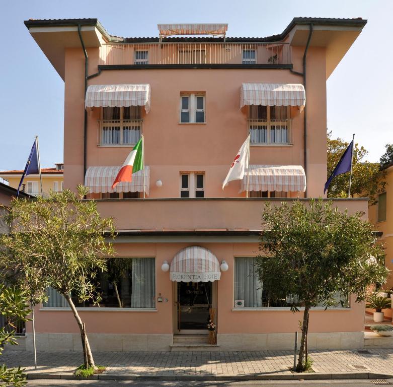 Florentia Hotel Лидо-ди-Камайоре Экстерьер фото